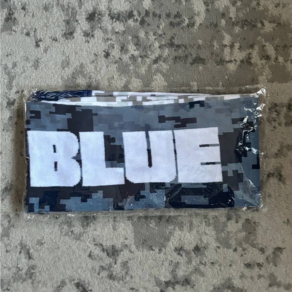 NY Giants Scarf Giveaway NFL Football November 2025 Camouflage Blue